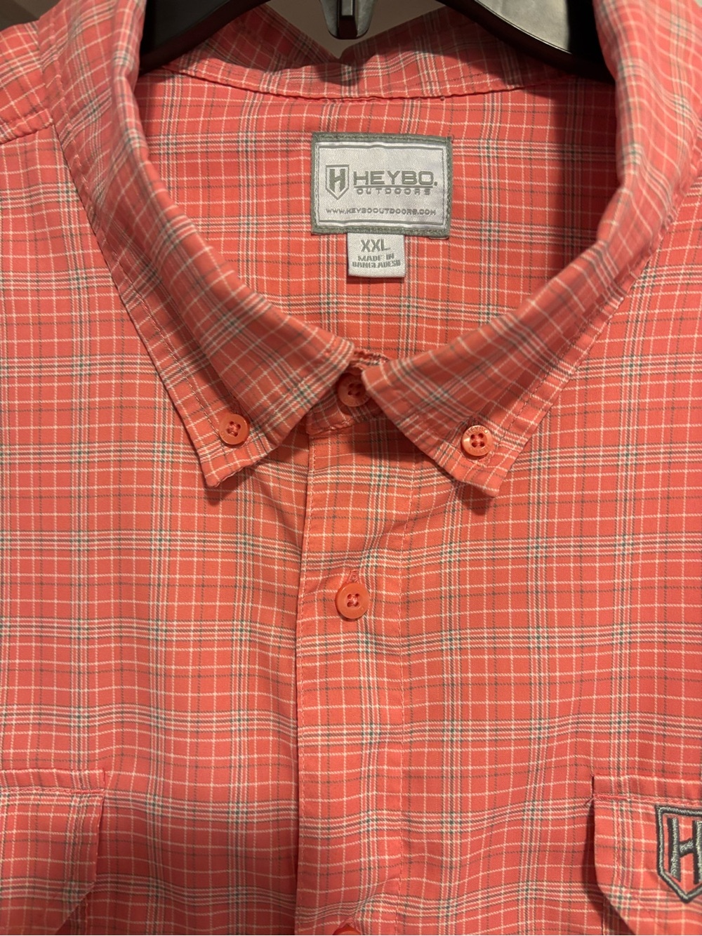 HEYBO Men's Coral Plaid Long-Sleeve Button-Down Shirt